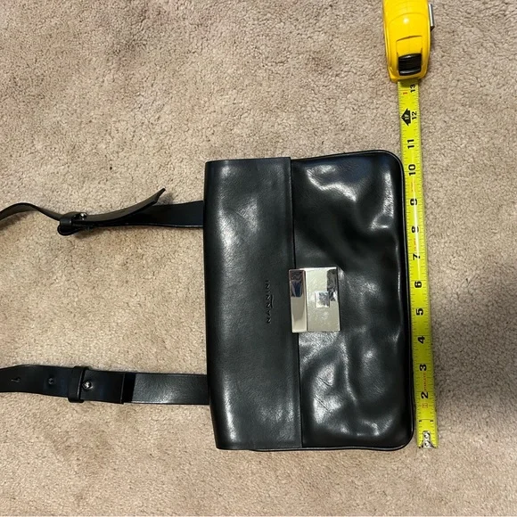 Nannini Elegant Black Leather Bag - Picture 5 of 10